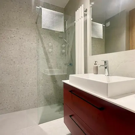 Cozy Szeligowska With Free Parking Apartamento