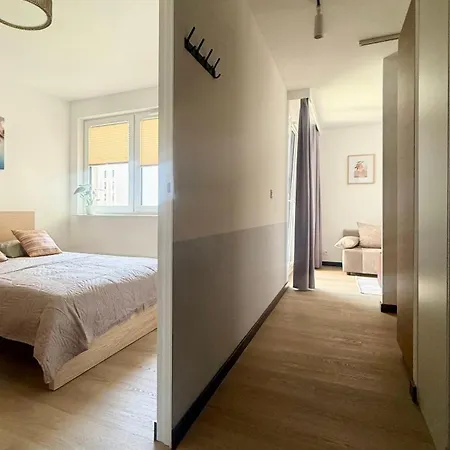 Cozy Szeligowska With Free Parking Apartamento